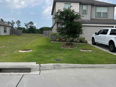 Lawn care service in Houston, 77068