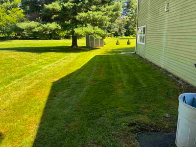 Lawn care service in Glenmont, 12077