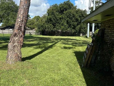 Lawn care service in Baton Rouge, 70814