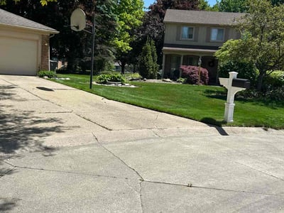 Lawn care service in Clinton Township, 48038