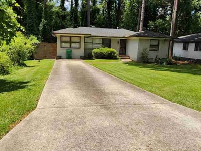 Lawn care service in Decatur, 30032