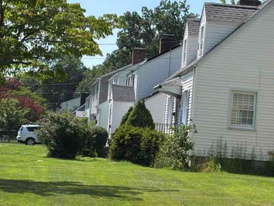 Lawn care service in West Hartford, 06110