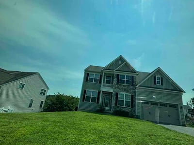 Lawn care service in Fredericksburg, 22405