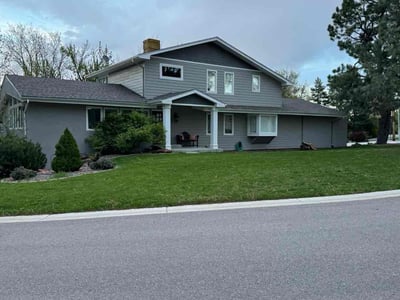 Lawn care service in Centennial, 80121