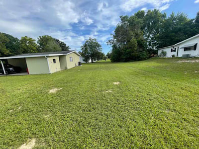 Lawn care service in Ocala, 34481