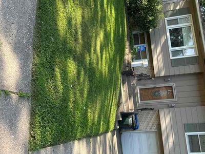 Lawn care service in Davenport, 52806