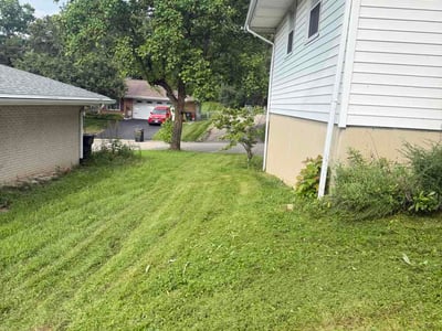 Lawn care service in West Carrollton, 45449