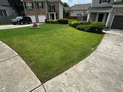 Lawn care service in Kennesaw, 30144