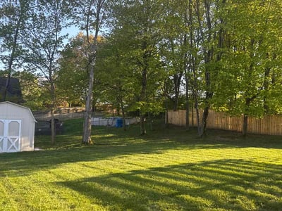 Lawn care service in Parma, 44129