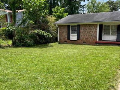 Lawn care service in Decatur, 30034