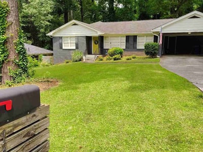 Lawn care service in Decatur, 30030