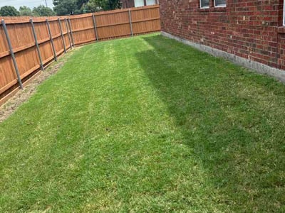 Lawn care service in Rowlett, 75089