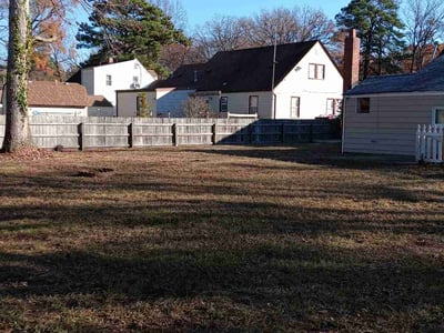 Lawn care service in , 