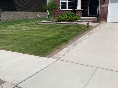 Lawn care service in South Lyon, 48178
