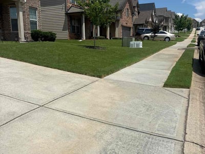 Lawn care service in Fairburn, 30213