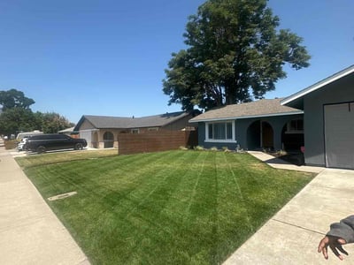 Lawn care service in Modesto, 95356