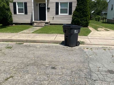 Lawn care service in Colonial Heights, 23834
