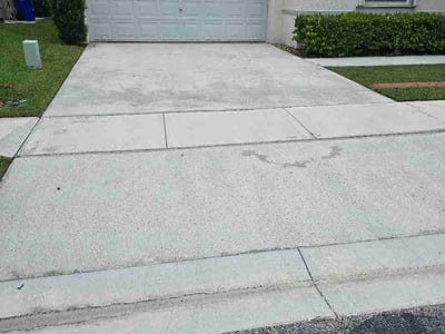 Lawn care service in Pembroke Pines, 33028