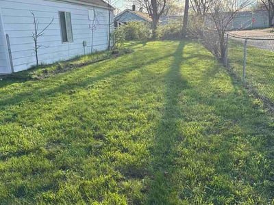 Lawn care service in Dayton, 45414