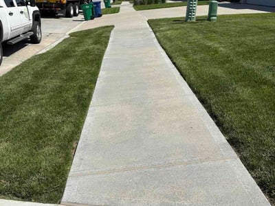 Lawn care service in Omaha, 68116