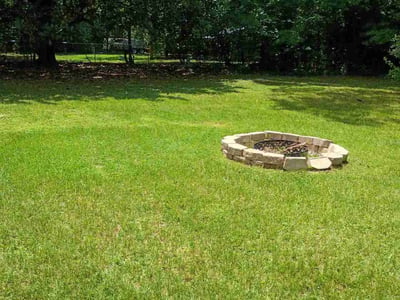 Lawn care service in Mobile, 36609