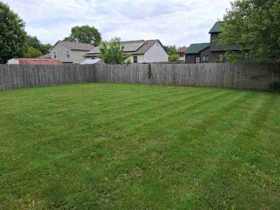 Lawn care service in Columbus, 43229