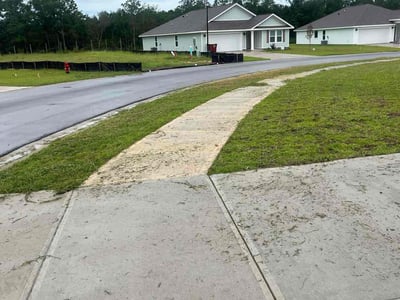 Lawn care service in Crestview, 32539