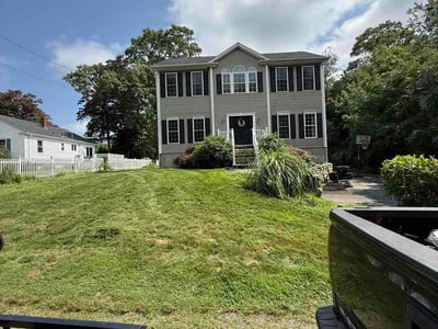 Lawn care service in Dartmouth, 02748