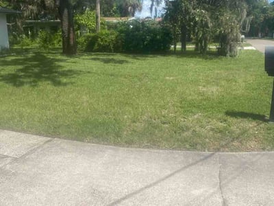 Lawn care service in Largo, 33774