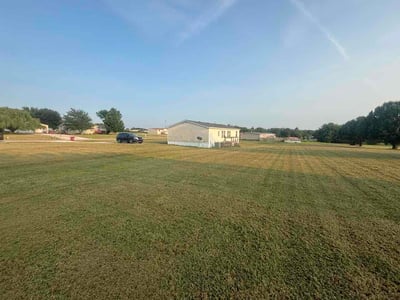 Lawn care service in Oologah, 74053