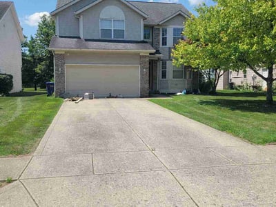 Lawn care service in Indianapolis, 46236