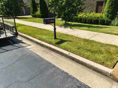 Lawn care service in Arlington, 38002