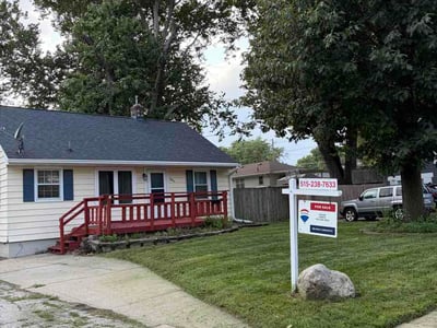 Lawn care service in Urbandale, 50322