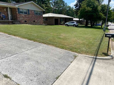 Lawn care service in Huntsville, 35810