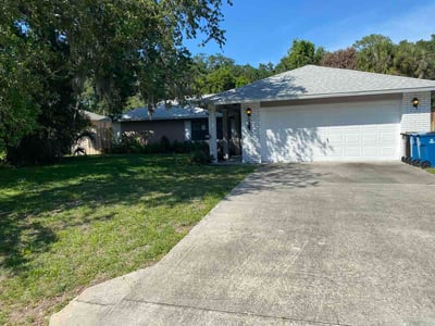 Lawn care service in Palm Bay, 32907