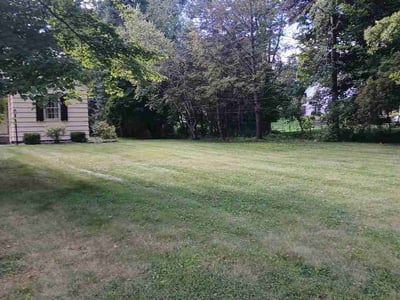 Lawn care service in Slingerlands, 12159