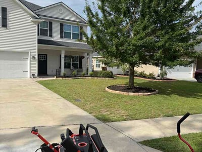 Lawn care service in Richmond Hill, 31324