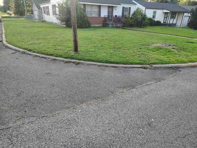 Lawn care service in Midwest City, 73110