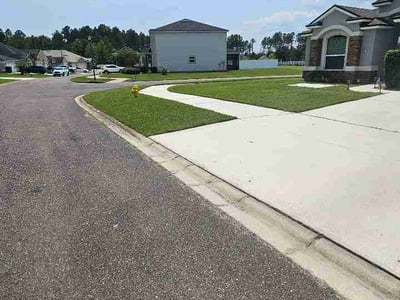 Lawn care service in Jacksonville, 32218