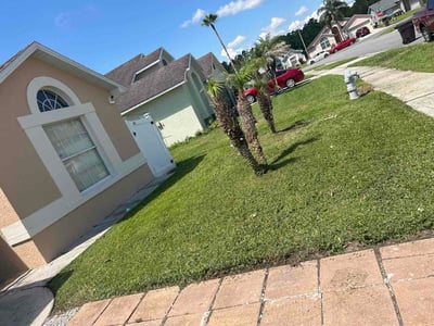 Lawn care service in Kissimmee, 34746