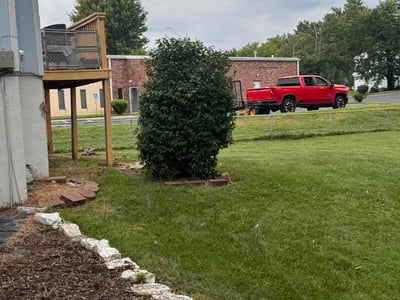 Lawn care service in Kansas City, 64138
