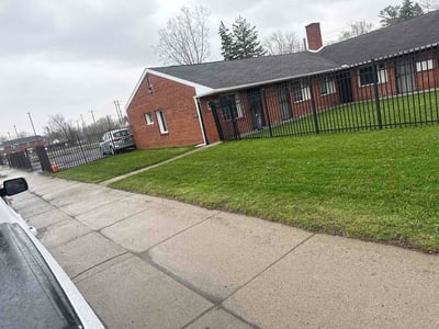 Lawn care service in Detroit, 48227