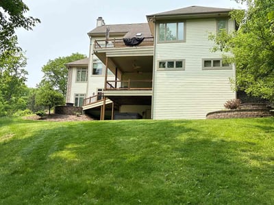 Lawn care service in Merton, 53029