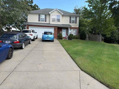 Lawn care service in La Vergne, 37086
