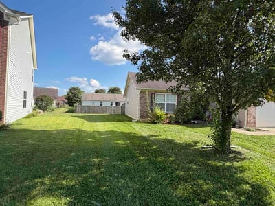 Lawn care service in Greenfield, 46140