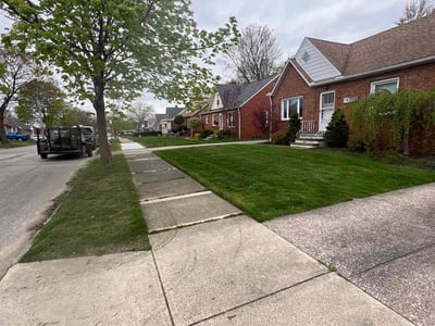 Lawn care service in Cleveland, 44111