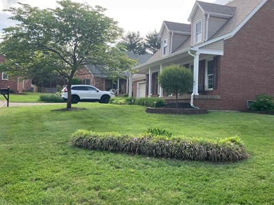 Lawn care service in Jeffersontown, 40299