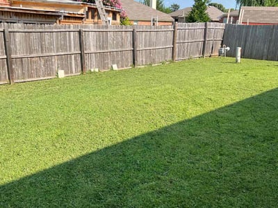 Lawn care service in Edmond, 73013