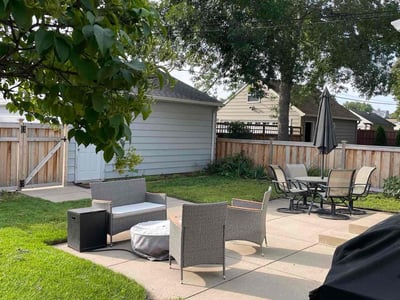 Lawn care service in Minneapolis, 55417
