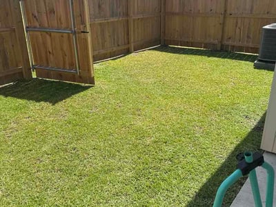 Lawn care service in Lafayette, 70508
